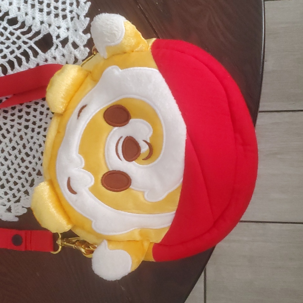 Winnie the Pooh Honey Cake Disney Munchlings Crossbag Baked Treats